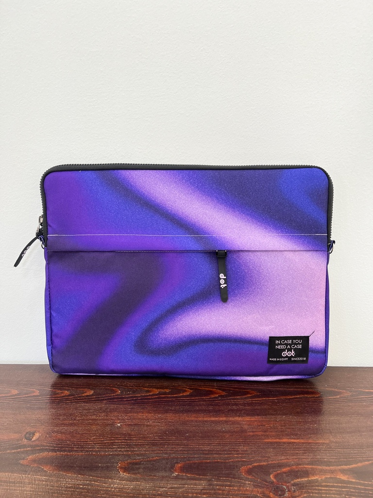 dot Gradient glow in Purple monochrome 15.6 inch
