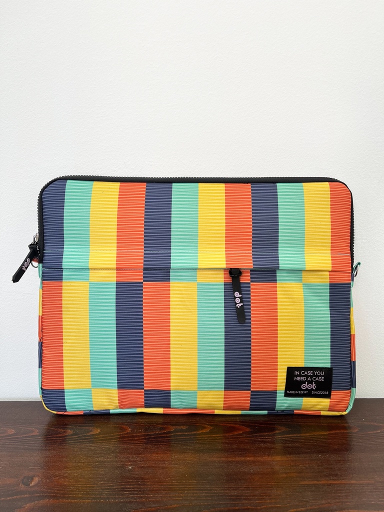 dot Retro revival 15.6 inch Laptop Sleeve