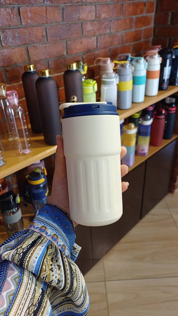 dot mug with silicon hand 450ml