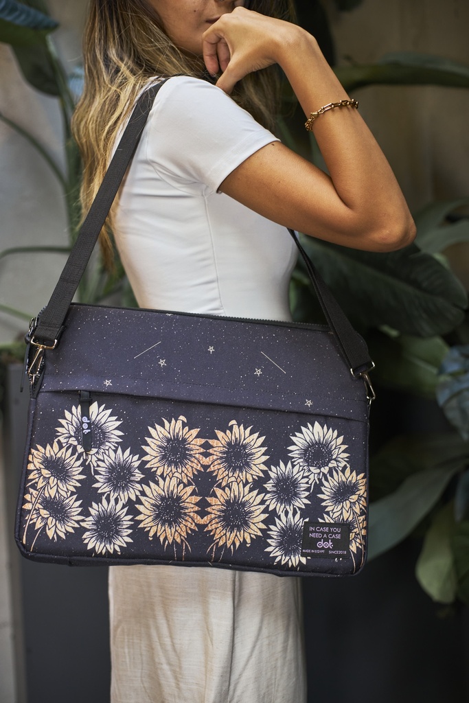 dot sun flower labtop sleeve