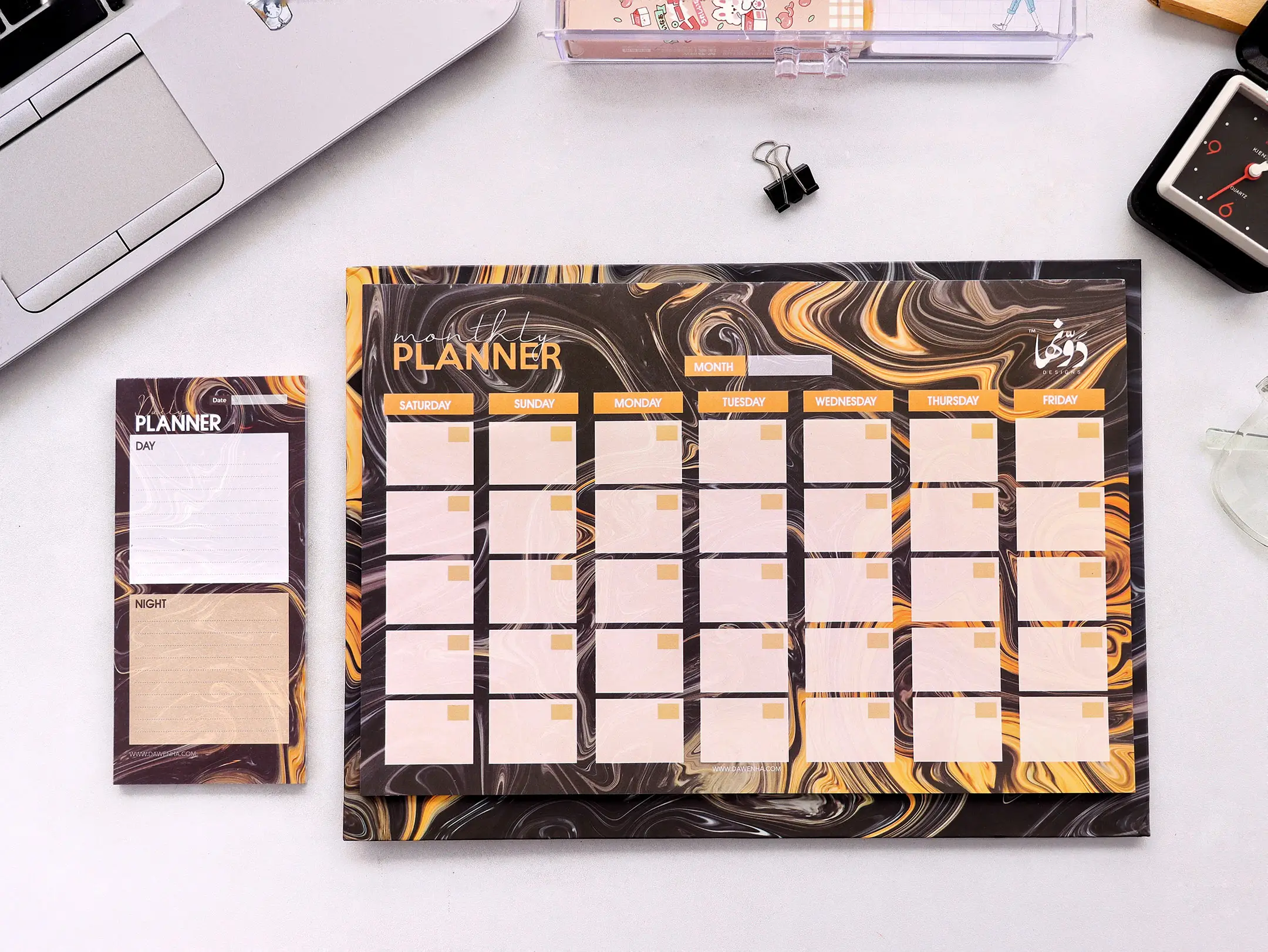 dot desk cleander - dark marble