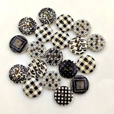 Hagag BUTTONED